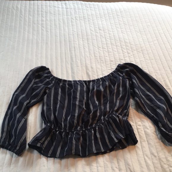 NWOT AMERICAN EAGLE Navy Blue Off the Shoulder Top S - Picture 2 of 4